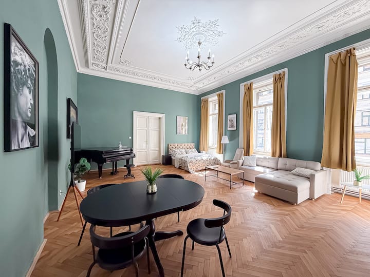 The Lincoln Apartment 4bth & 6bdr Luxury Xxl - Prague