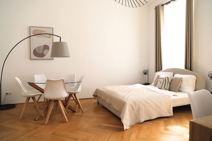 2br Near U6 Metro And Brunnenmarkt - Wenen