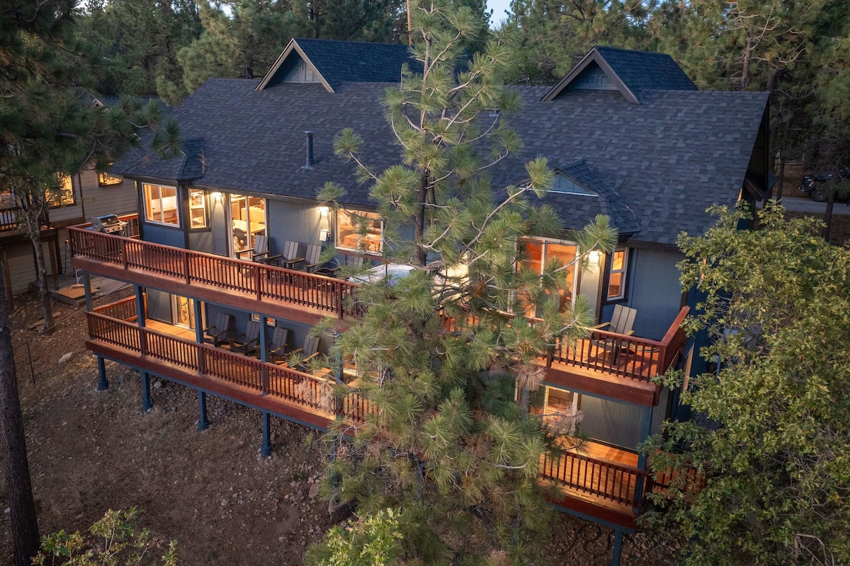 Modern Mountain Cabin w/ Hot Tub & SKI VIEWS - Cabins for Rent in Big ...