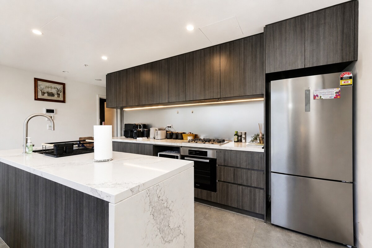 Modern Luxury Stay With Cozy Comfort