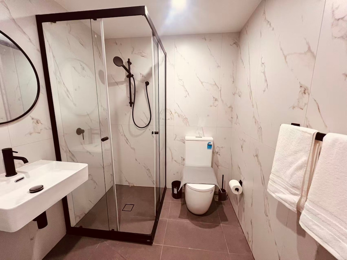 Ashfield New Deluxe Place