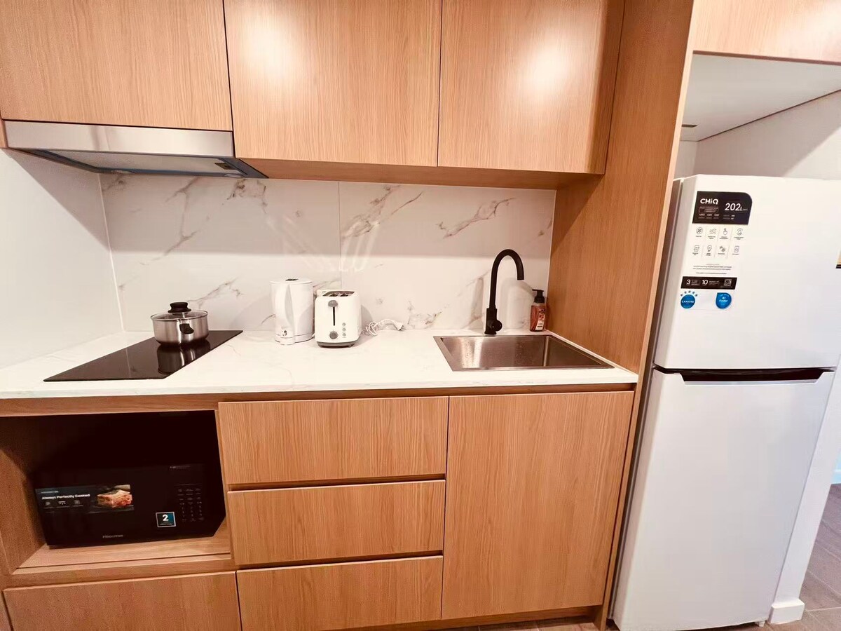 Ashfield Deluxe