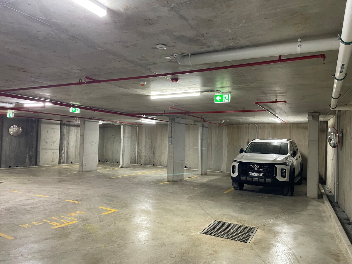 Ashfield New Spacious Place