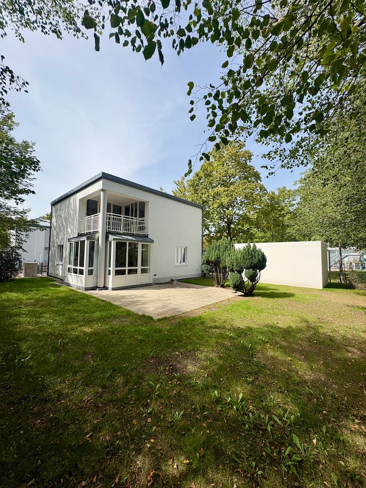 Atrium Home 23 | Haus-zentral-ruhig-garten-parken - Karlsfeld