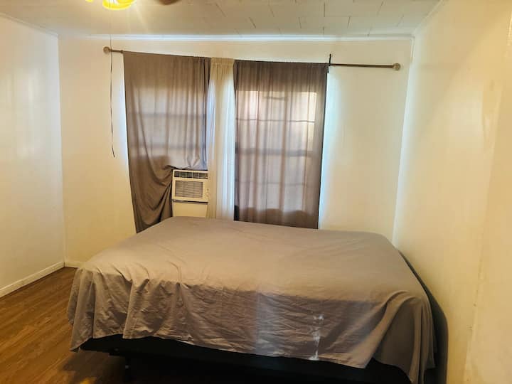 Nice Single Unit Available - Whittier, CA