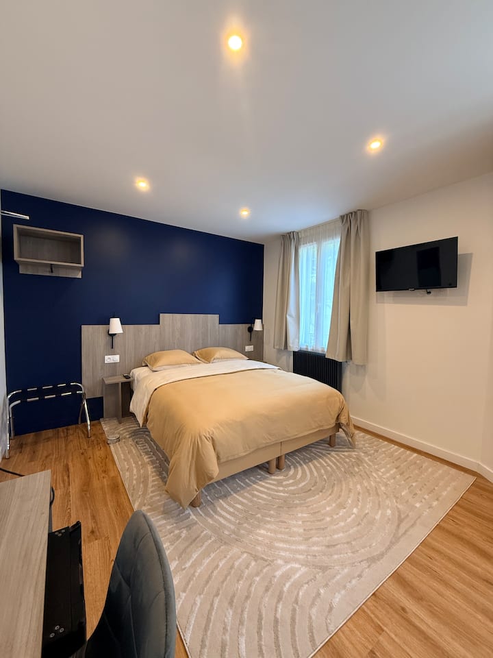 Chambre Double Avec Salle De Bain Privative - Bobigny