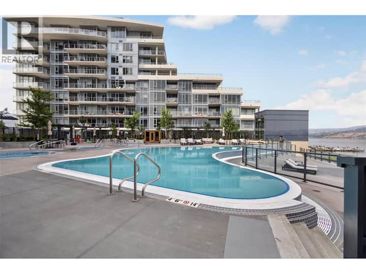 Aqua 3 | Luxury 2 Bedroom Pool Hot Tub Gym - 킬로나