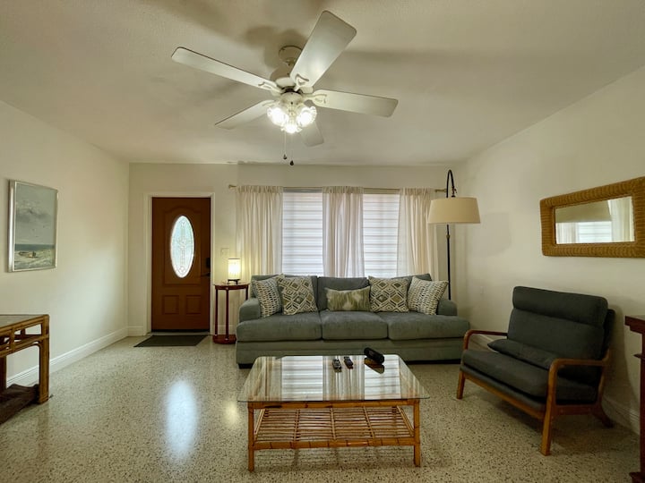 The Place You Want To Stay - Deerfield Beach