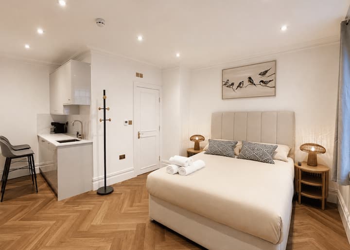 Nestoya House Junior Suite - London