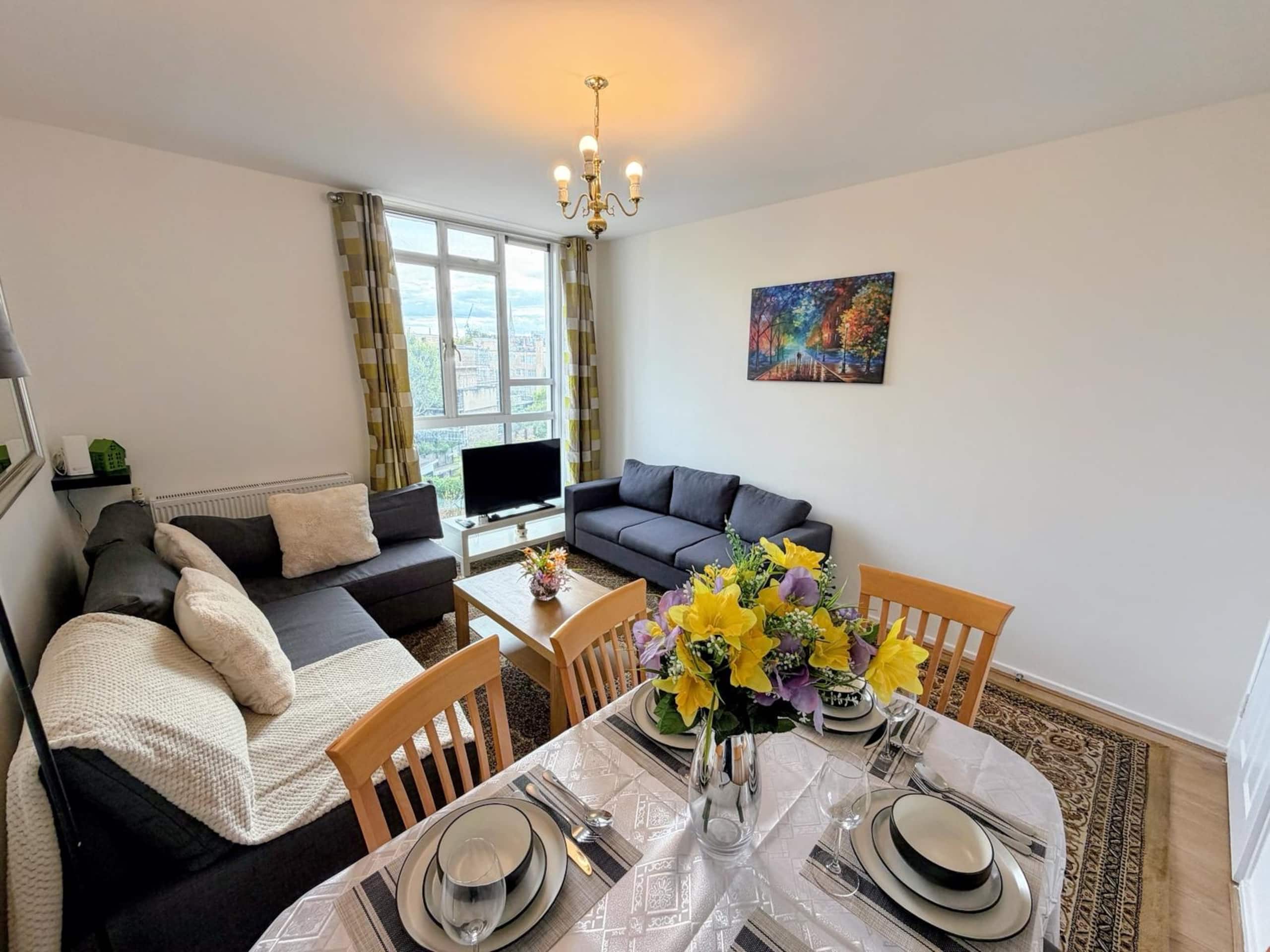 Reading House 44 · Chic 2BR London Apartment Near Transit - Photo 19