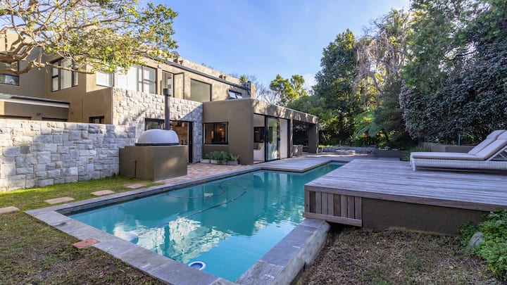 The Arc House | Fernkloof Hermanus - Hermanus