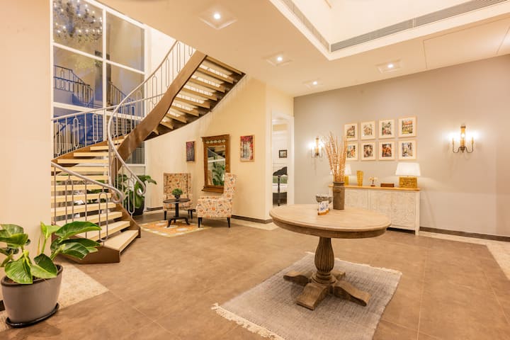 Living room image 4