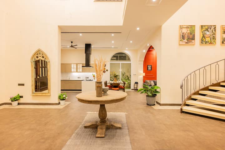 Living room image 9