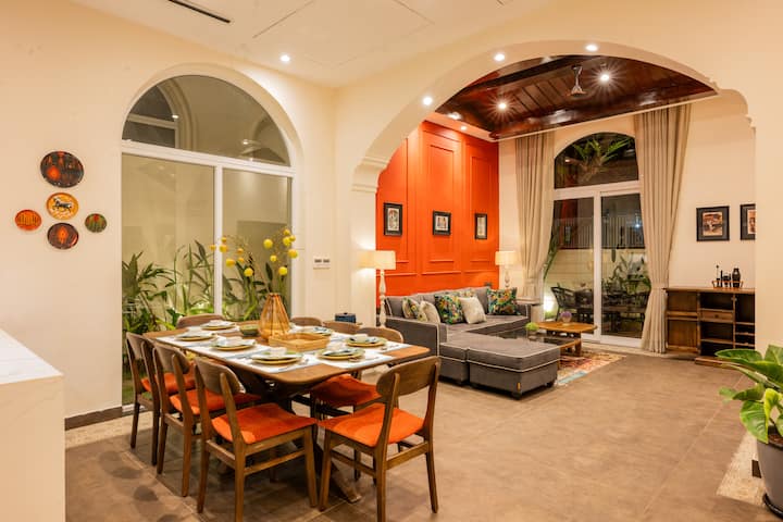 Living room image 8