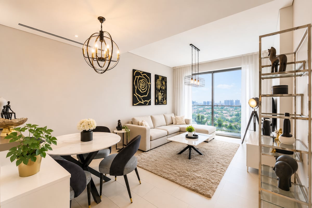 Bright living and dining area