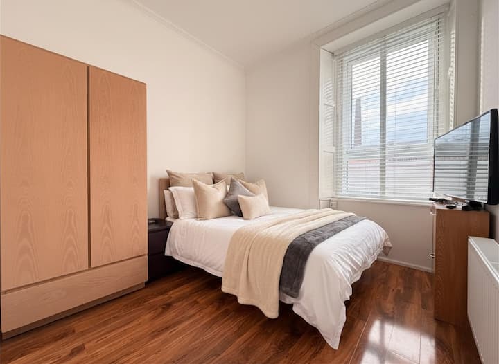 Haymarket Residence, Next To Tram Stop, Sleeps 4 - Edinburgh Napier University