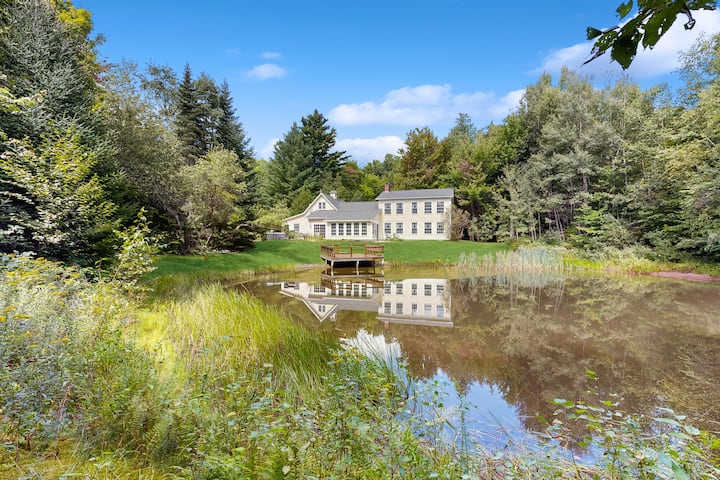 4br Serene Retreat: Hot Tub, Dog Friendly, Pond - Stowe, VT