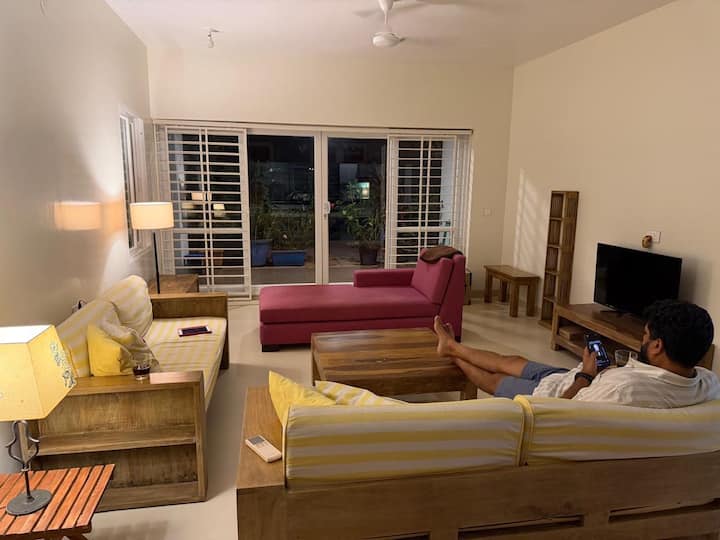 Living room image 20