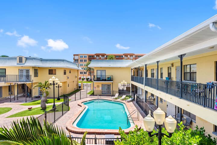 Sunny Beach Getaway | Redington Beach - North Redington Beach, FL