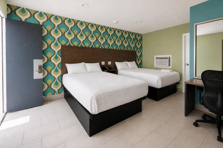The Blu Room 09: Dixie Belle | Steps To The Beach - Mexico Beach, FL