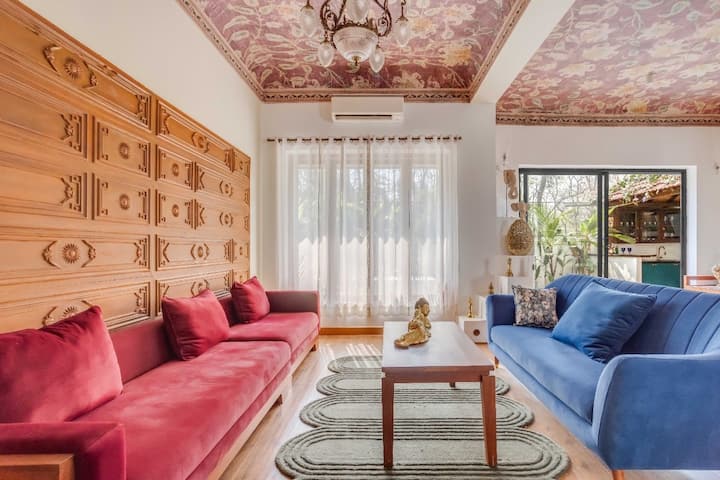 Living room image 3