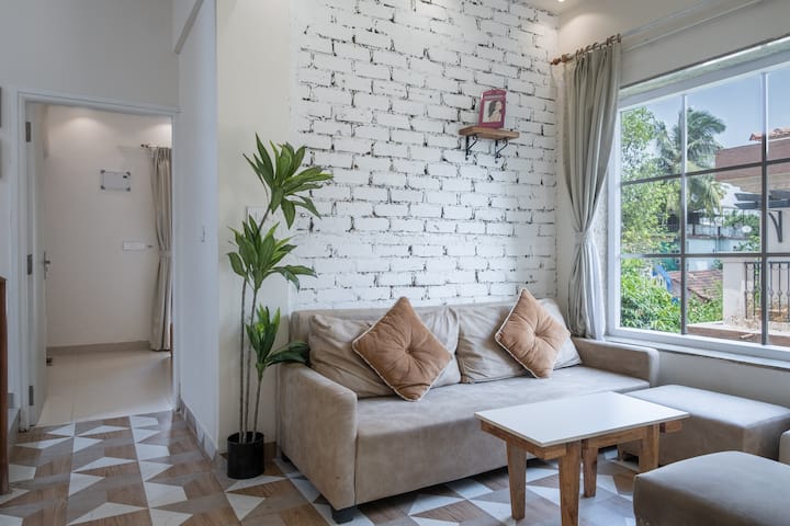 Living room image 1