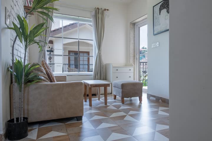 Living room image 8