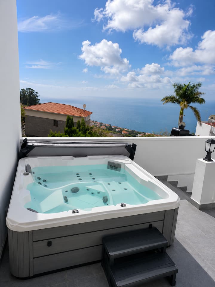 Jacuzzi & Ocean View - Tenerife