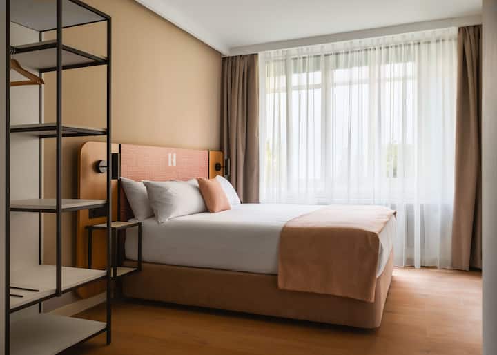 Limehome Berlin Muellerstr. | Design Comfort Suite - Berlin