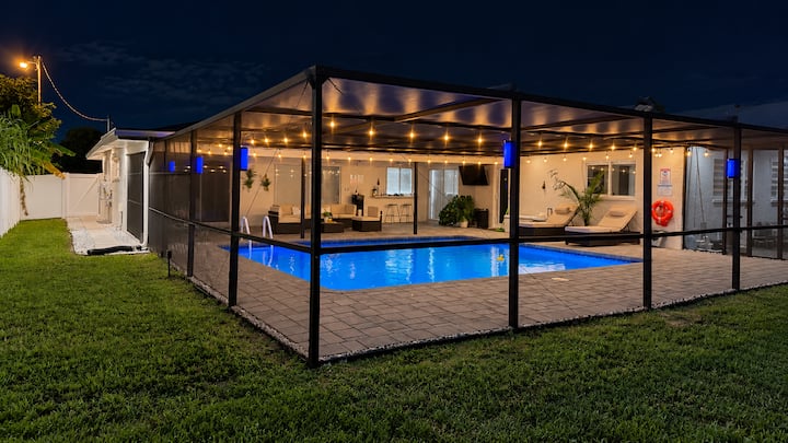 Rl Luxe | 2 Ppl | King Bed | Private Pool | Bbq - Cape Coral, FL