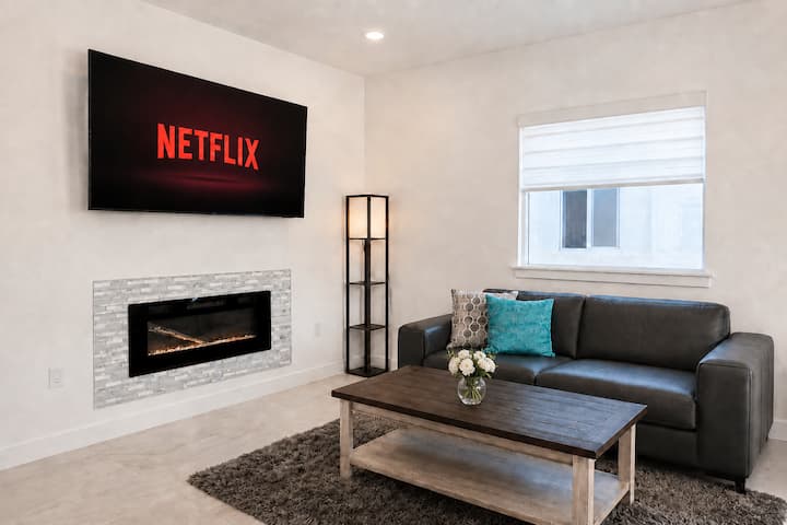 Cozy And Clean House Near Beach And Disney - Garden Grove, CA