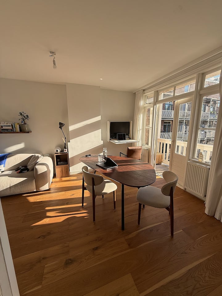Light 1 Bedroom In Cozy Amsterdam Neighbourhood - アムステルダム