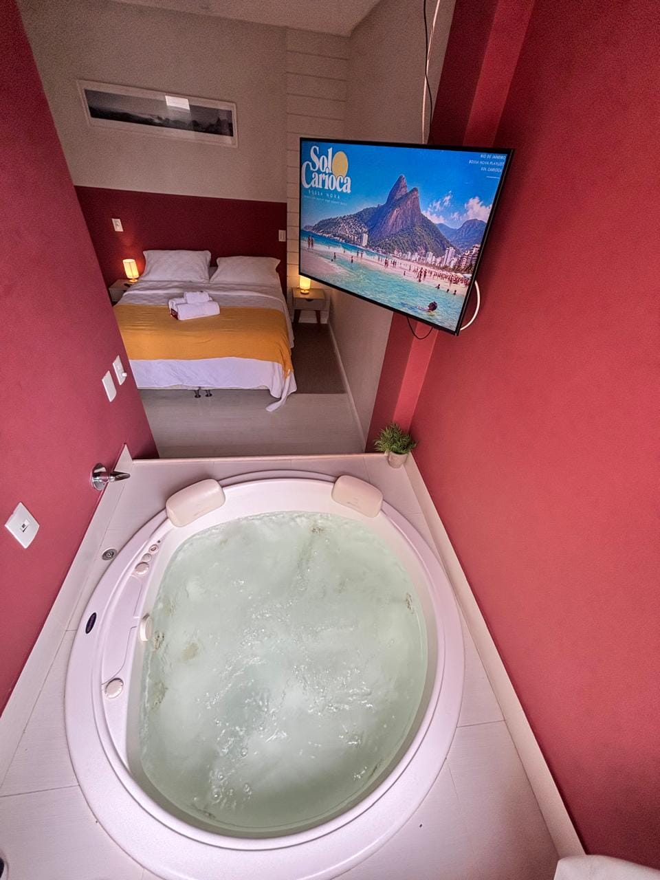Ipanema Oasis | Relaxing Tub, Steps from the Beach