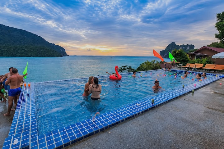 Budget Friendly Seaview Room On Koh Phi Phi - Ko Phi Phi Don