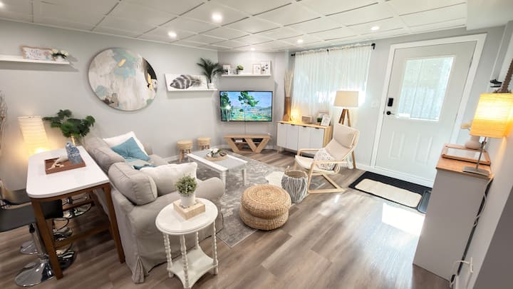 Brand New 2 Bedroom Guest Suite Private Entrance - 素裡