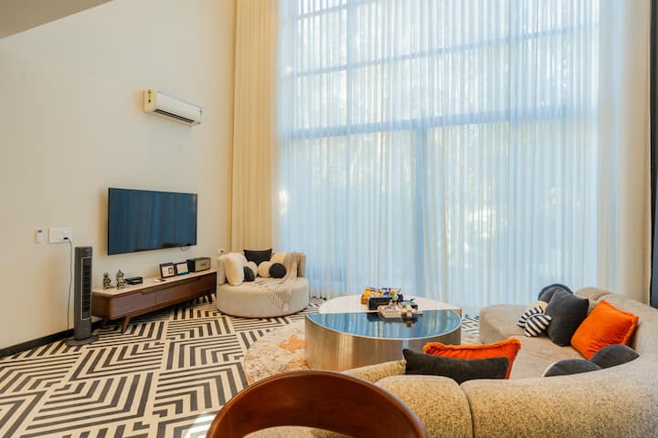 Living room image 9