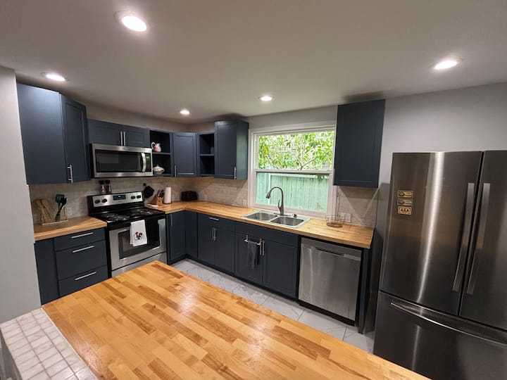 3br/2ba Lake Home 3 Miles From Clearwater Beach - Clearwater, FL