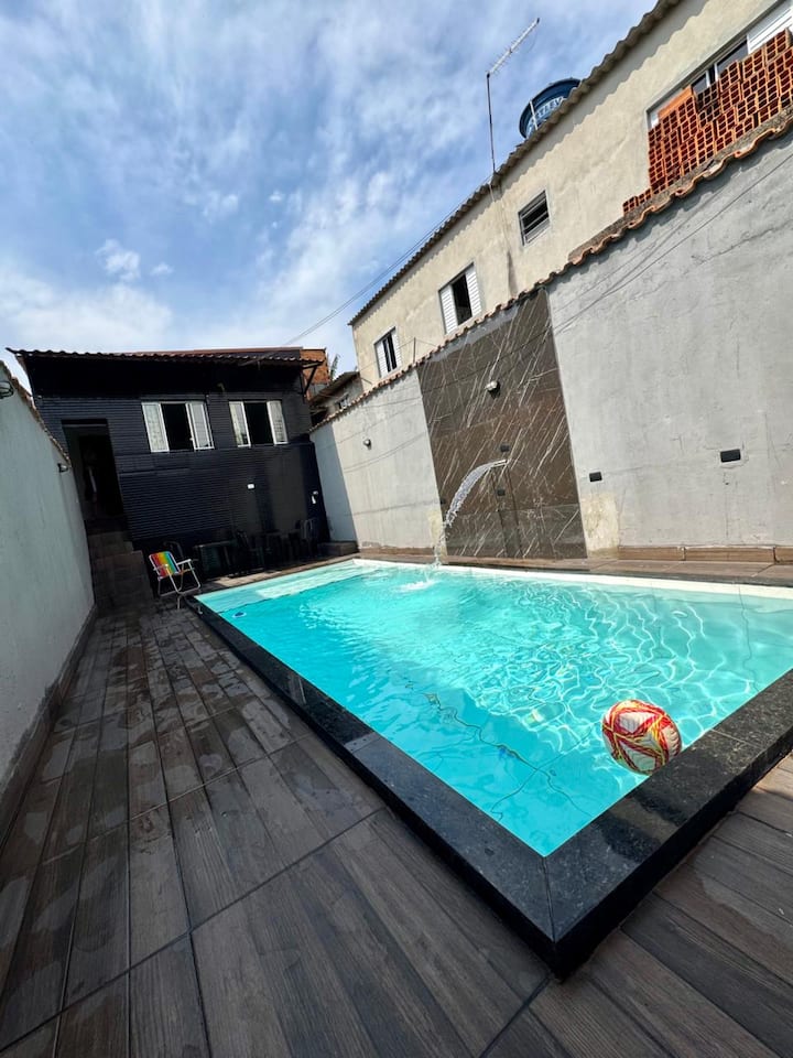 Casa Com Piscina Em Suzano - Poá