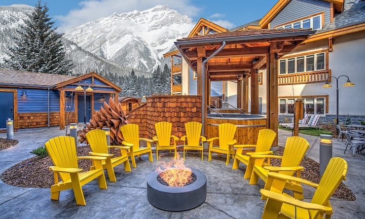 Charming Superior Suite In Banff - Free Breakfast - バンフ