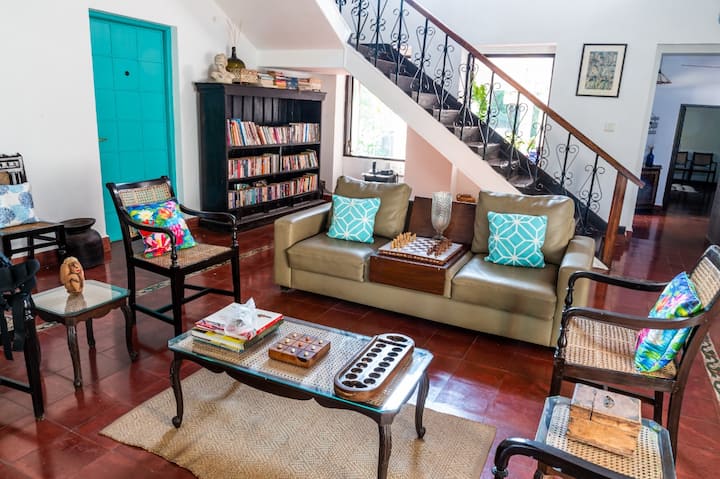 Living room image 2