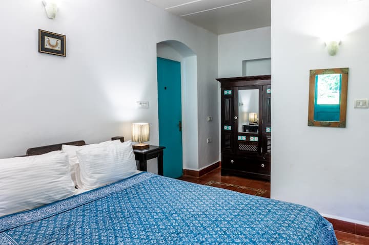 Bedroom 4 image 1