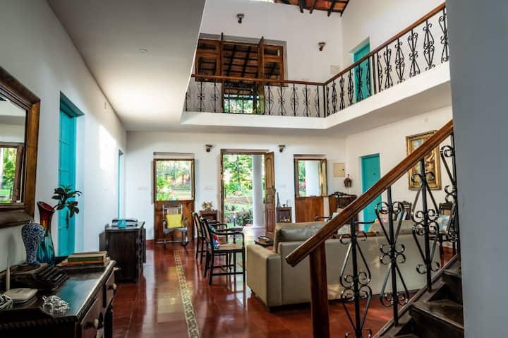 Living room image 1