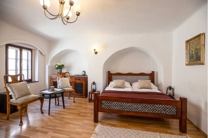 Vierbettzimmer Mit Badewanne Im Herzen Der Stadt - Český Krumlov