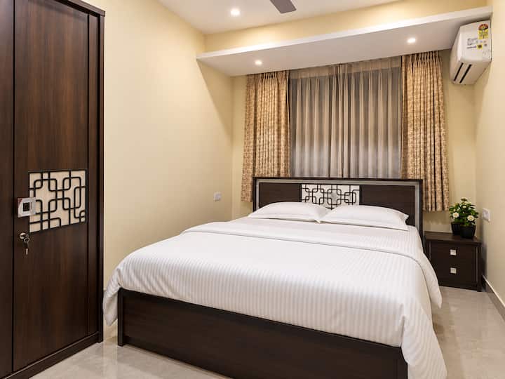 Bedroom 1 image 1