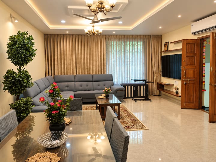 Living room image 1