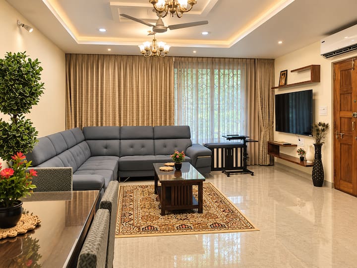 Living room image 2