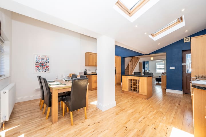 Charming 2br Cottage Great Links To Central London - Surbiton