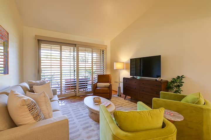 Sunrise Country Club Condo W/ Pool & Tennis - Rancho Mirage, CA