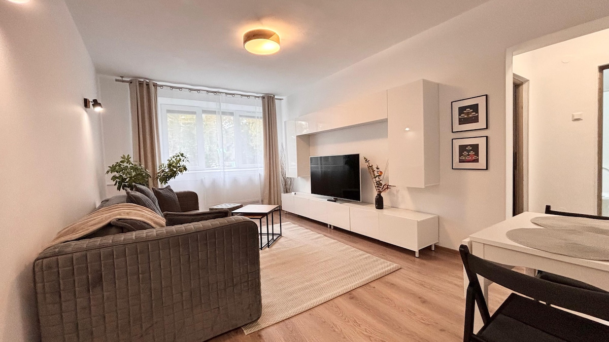 Quito Apartment - Arena Nationala - Self Check-in - Flats for Rent in ...