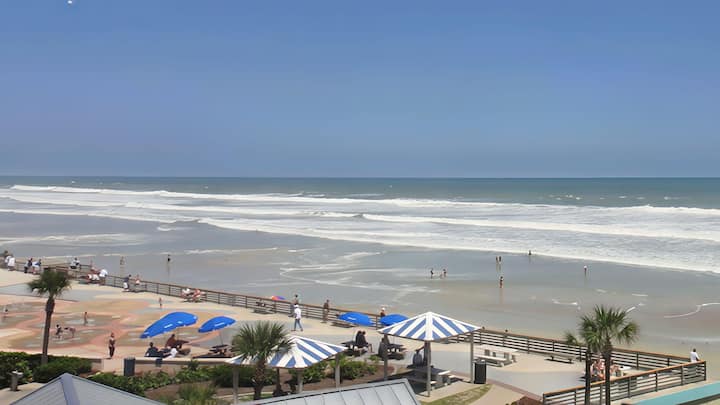 Panoramic Ocean View Unit With Separate Bedroom - Daytona Beach